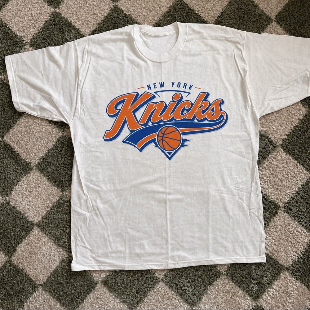 New York Knicks Graphic Shirt
